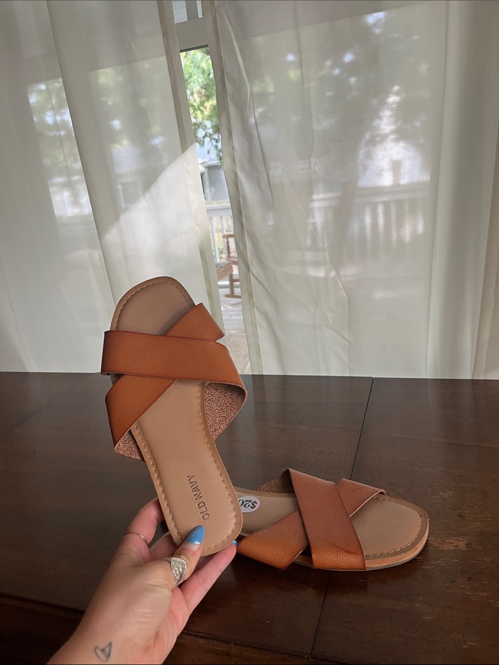 Old Navy Women's Crisscross Slide Sandals in Tan